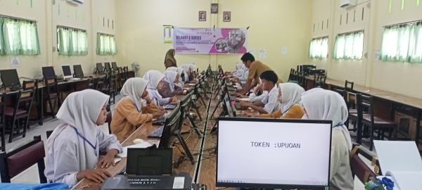 Siswa I Smkn Tanjung Jabung Barat Ikuti Anbk Asesmen Nasional